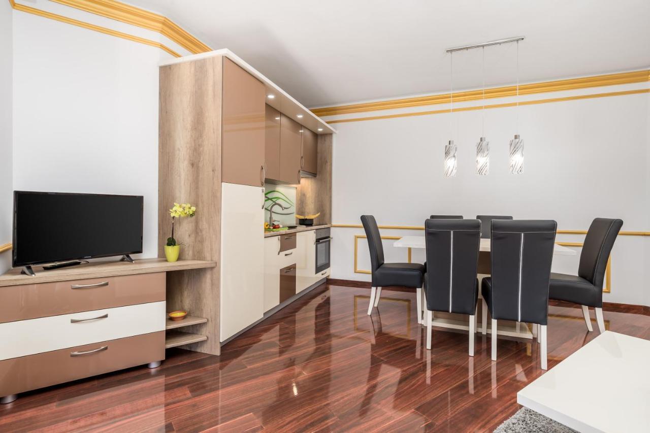 אופטיה Apartment All For You - With A Swimming Pool מראה חיצוני תמונה